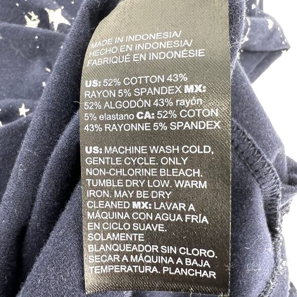 Chicos Womens Astrology Long Sleeve Top and Large Silk Scarf Set Chico's Size 2 - Picture 6 of 11